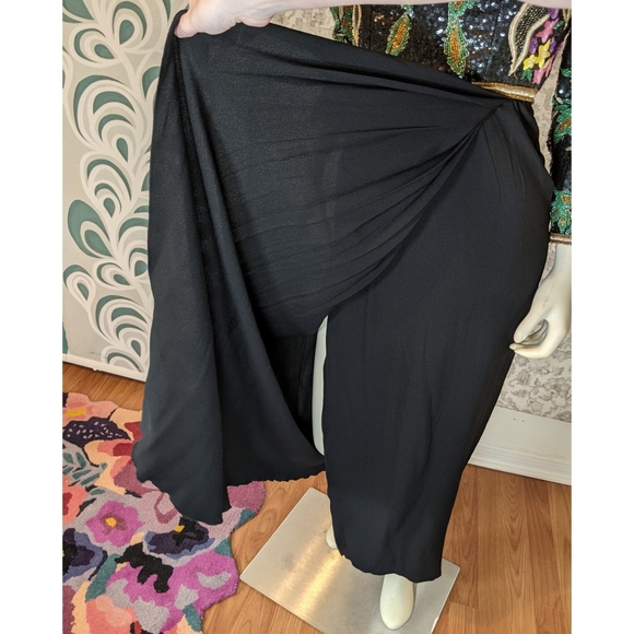 Richilene 1970s 1980s Floral Sequin Embroidered Beaded Gown - Picture 8 of 12